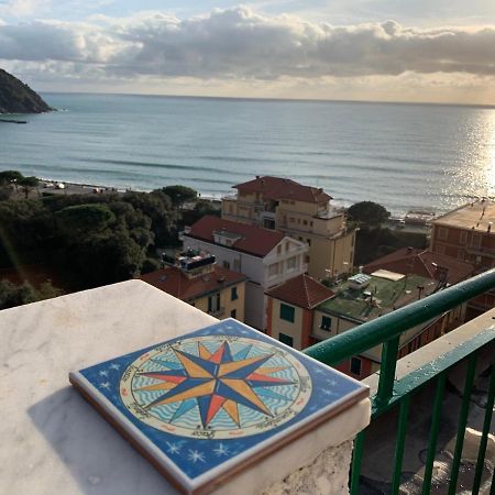 Sunray By The Sea Apartment Levanto Exterior photo